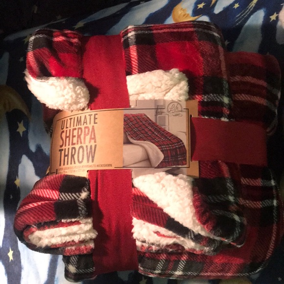 Brand New Ultimate Sherpa Throw